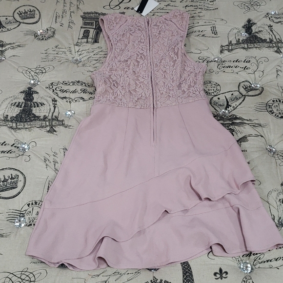 🎁 Speechless Lace Bodice Ruffle Crepe Dress - Picture 6 of 6